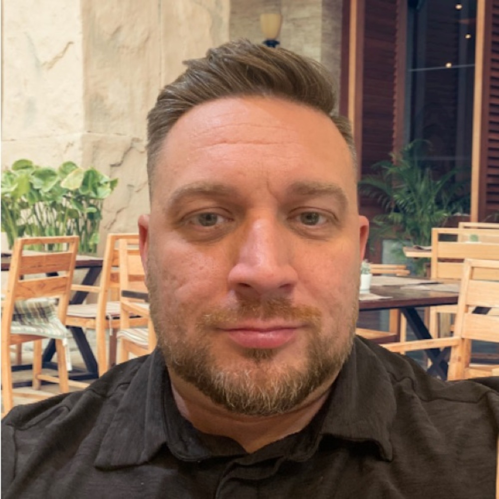 Meet your Posher, Christopher